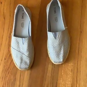 Toms fabric shoes